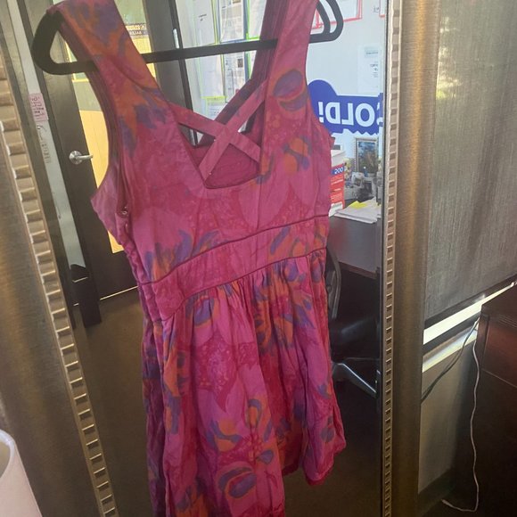 Timeless Mini Dress - Picture 4 of 10